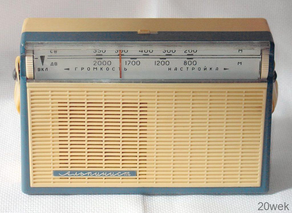 РАДИОПРИЕМНИК "Альпинист"